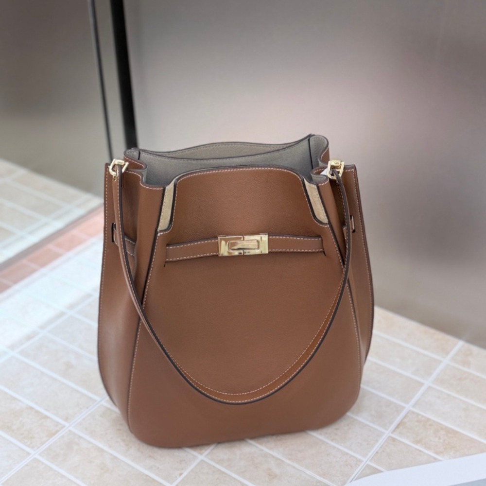 New Bucket Bag Old Money Wind  - Luxury Bags Leather review and price